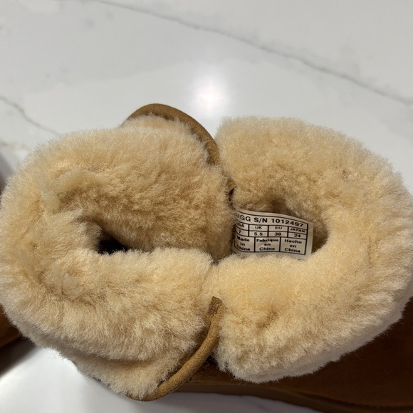 UGG classic ankle fur Women's Suede Boots in Chestnut - Picture 14 of 14